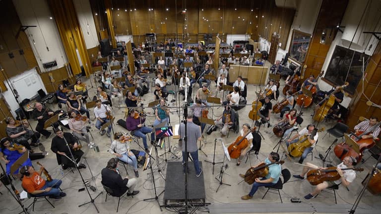 Andrew Grainger conducting a recording session in Budapest